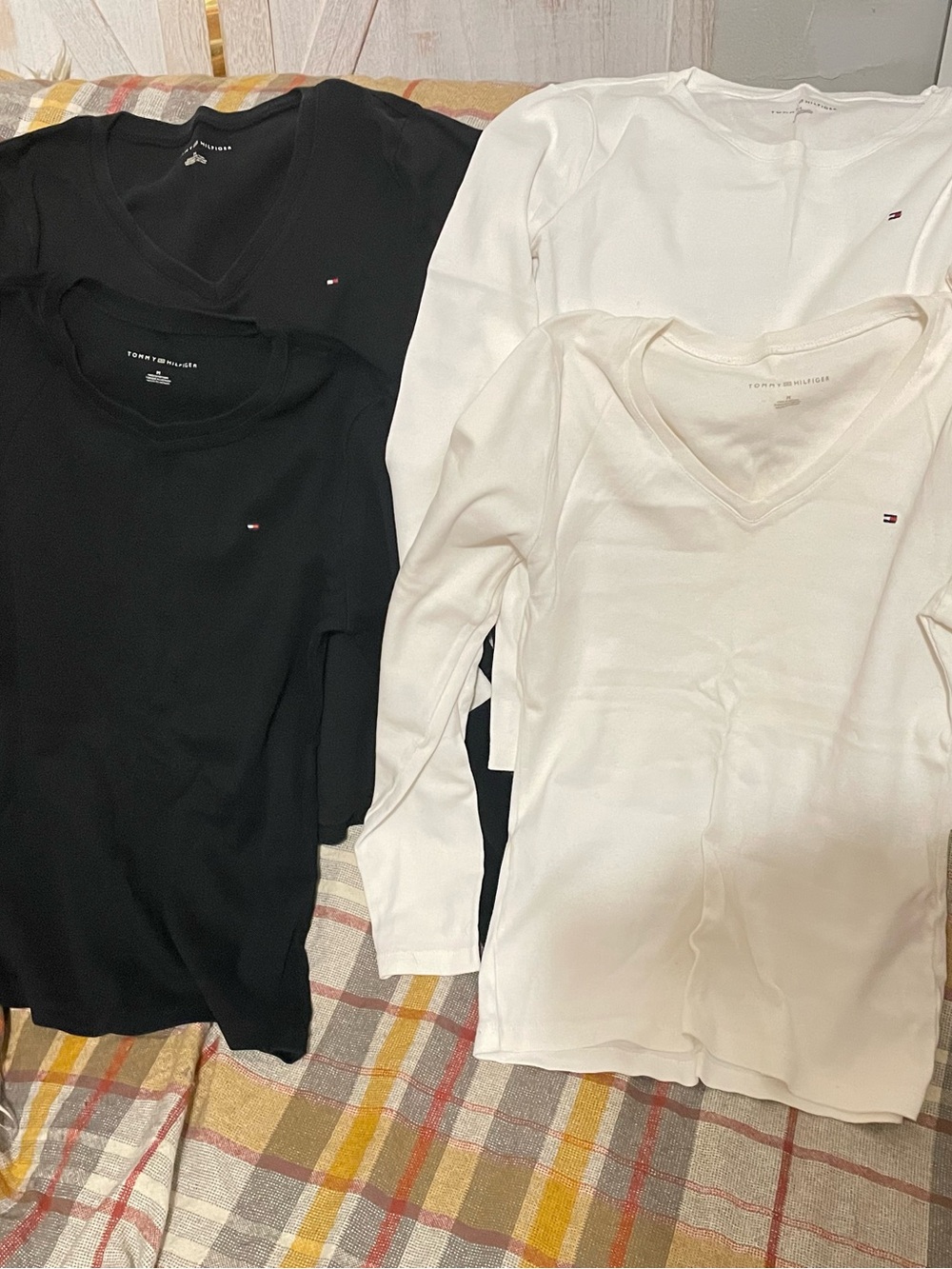 Tommy Hilfiger Women’s Long Sleeve V-Neck Tops - Black & White (Set)